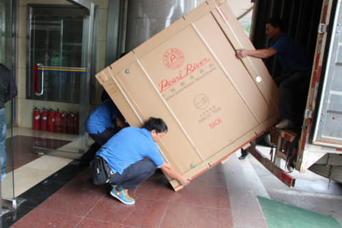重兴镇钢琴贵重工艺品无忧运